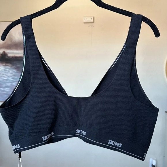 SKIMS SEAMLESS RIB PLUNGE BRALETTE - NWT ONYX size 4X - Picture 5 of 8
